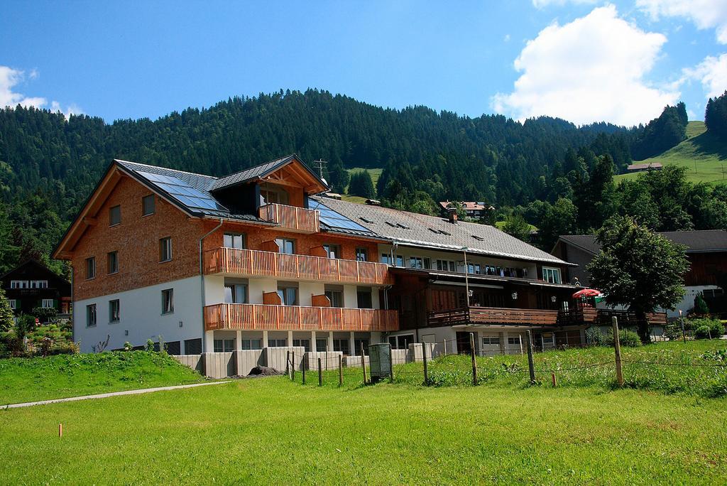 Gasthof Hirschen Sibratsgfäll Exterior foto